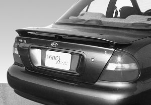 1997-1998 Hyundai Sonata 4Dr Custom 3 Leg Wing With Light